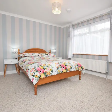 1 Bed In Cornwall 42756 Holiday home *